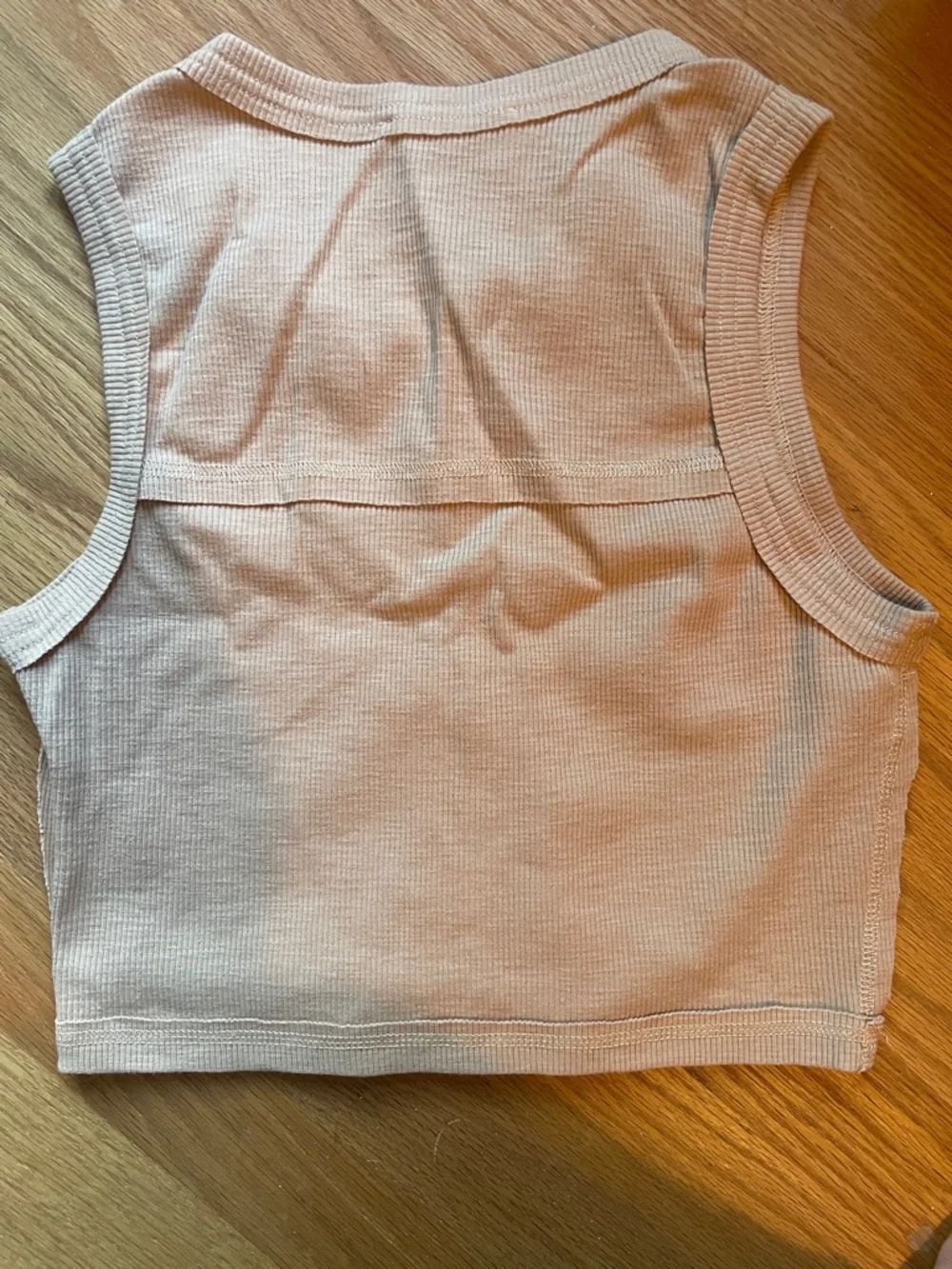 Sleeveless Ribbed Button-Front crop Tank Top - tan - Picture 4 of 4